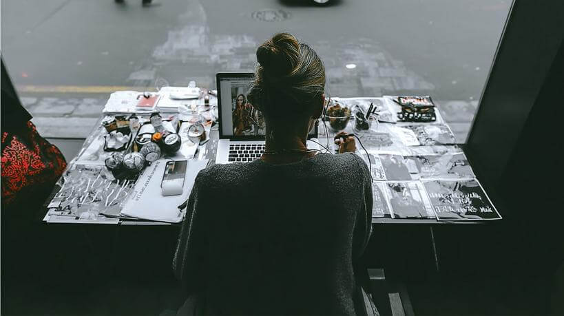 Плюсы и минусы профессии менеджера по работе с инфлюенсерами: честный обзор изнутри