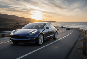 Tesla анонсировала агрессивный режим Mad Max для автопилота FSD