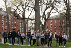 В Гарварде обсуждают введение новой отметки «отлично с плюсом»