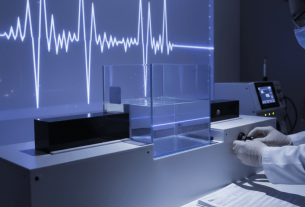 Kyocera передала данные под водой лазером на скорости 5,2 Гбит/с